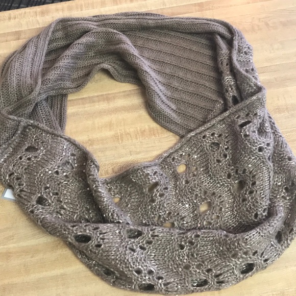 Infinity Scarf (by Lou Lou) - Picture 3 of 5